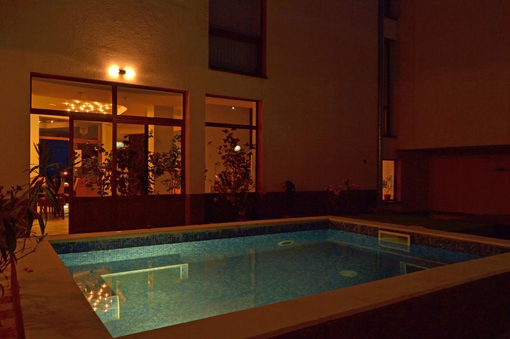 Svetlana Hotel Byala  Esterno foto